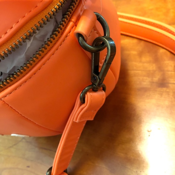 Loungefly Disney Mickey Mouse Mick-O-Lantern Halloween Crossbody NWT - Picture 8 of 9